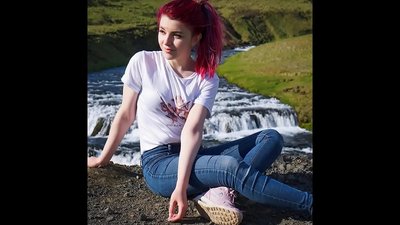 டைட்ஸில் ஆபாசம்